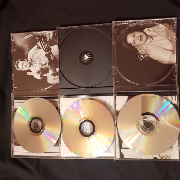 Patsy Cline, Lesley Gore, and Johnny Cash - Picture 3 of 6